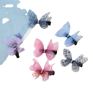 Set di 6 fermagli per capelli a farfalla in tulle con strass lucidi per bambine