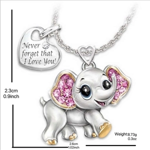 Collier éléphant mignon avec oreilles en diamant rose et pendentif cœur gravé