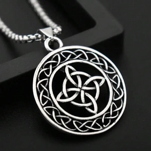 Retro Edelstahl Keltischer Hexenknoten Hohl Anhänger Halskette Für Herren Damen Altsilber Street Fashion Schmuck