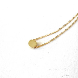 Minimalist 8mm gold bead necklace with fine chain for women made of polished stainless steel