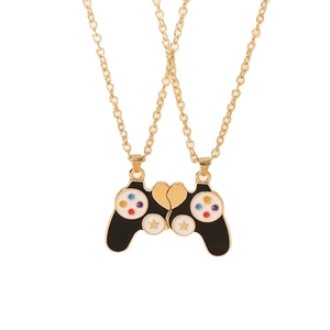 Colliers magnétiques manette de jeu en noir et blanc pour cadeau d'amitié entre amis