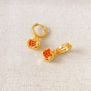 Pomeranze Ohrringe in Gold mit orange-roten Kristallen für einen luxuriösen Vintage-Stil