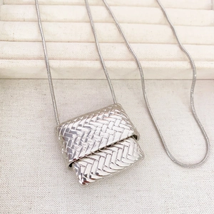 Vintage Gewebte Mini Tasche Wassertropfen Anhänger Halskette Für Damen 18K Versilbert Kupfer Lange Pulloverkette Nischenschmuck