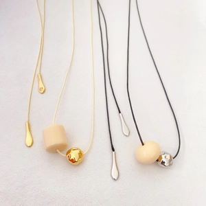 Minimalist Long Pendant Necklace Copper Plated Metal Ball Resin Bead Adjustable Knotting Sweater Chain For Women