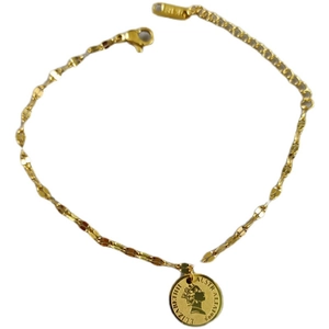 Gold queen coin pendant bracelet in non-fading titanium steel with a flat twist link chain