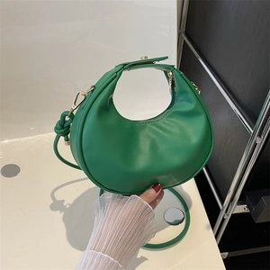 Sac à Bandoulière Croissant en Cuir PU Minimaliste pour Femmes Couleur Unie Petit Sac à Main Hobo de Mode avec Poignée Nouée et Bandoulière Réglable