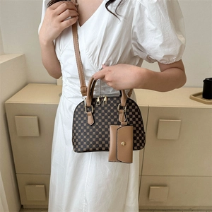 Borsa Boston vintage monogramma con doppi manici e mini portamonete rimovibile