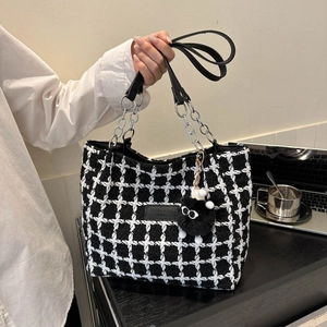 Women Woolen Plaid Tote Bag Large Capacity Shoulder Bag With Chain Strap Contrast Color Check Bucket Handbag Casual Fashion