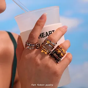 Bagues Empilables Multicouches En Acier Inoxydable Avec Zircon Forme De Coeur De Couronne De Vague Pour Femmes