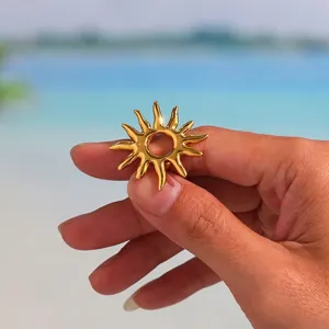 Anello Sole In Acciaio Inossidable Placcato Oro 18K Esagerato Raggi Di Sole Cavo Regolabile Aperto Gioielli Donna