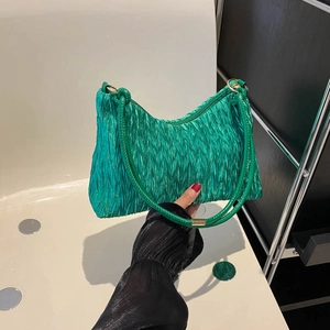 Vrouwen Geplisseerde Oksel Schoudertas Mode PU Leer Hobo Tas Met Knoopband Metalen Ring Casual Kleine Vierkante Handtas