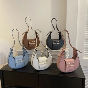 Sac À Épaule Femme Motif Crocodile Cuir PU Sac Sous Les Aisselles Boucle Dorée Croissant Demi Lune Rétro Mode Française