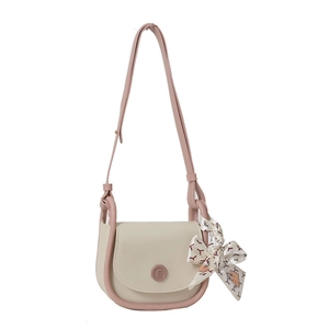 Elegant two-tone saddle crossbody bag with chic ribbon bow and letter E decoration