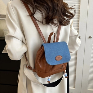 Mini sac à dos marron en cuir PU et denim bleu avec patch tendance et cordon de serrage