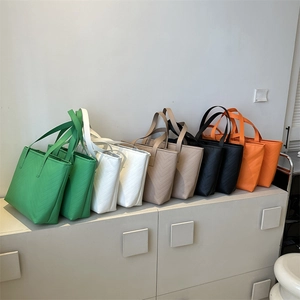 Women PU Leather Large Capacity Tote Bag Chevron Quilted Shoulder Commuter Bag Simple Atmospheric Versatile