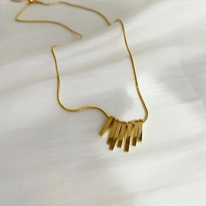 Titanium Steel Necklace Gold Minimalist Snake Bone Chain With Vertical Bar Fringe Pendant For Women Geometric Jewelry