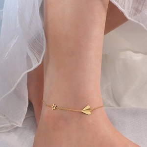 Bracelet de cheville élégant plaqué or 18k avec avion en papier et étoile