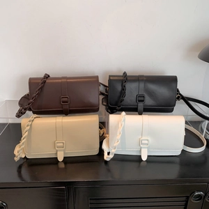 Borse a tracolla squadrate minimaliste con manici intrecciati in quattro colori vintage