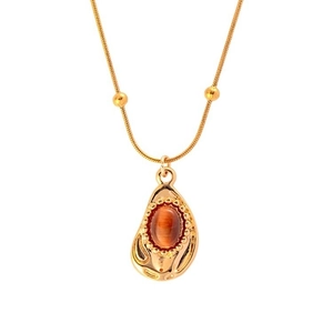 Collier doré avec pendentif goutte en œil de tigre et chaîne serpent élégante