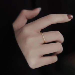 Anillo de Zirconia de Acero Inoxidable de Titanio Minimalista para Mujer Color Oro Plata Banda Delgada Joyería para Dedos Regalo