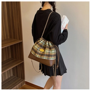 Retro plaid wool bucket bag with leather base and gold chain strap for women