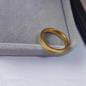 Bague vintage dorée motif écailles de dragon en acier titane durable pour femmes