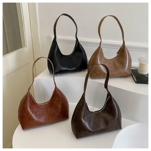 Retro PU Leather Shoulder Hobo Bag For Women Minimalist Half Moon Underarm Purse With Zipper And Metal Bottom Feet