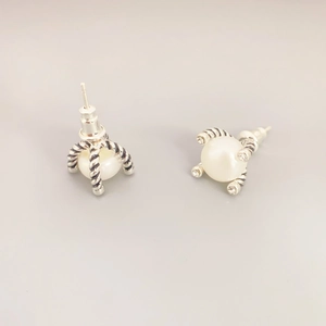 Elegante 925 Silber Ohrstecker mit 8-10mm Zuchtperlen und Seilstruktur-Design