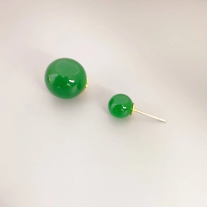 925 silver needle stud earrings featuring green agate beads in a two-part split design