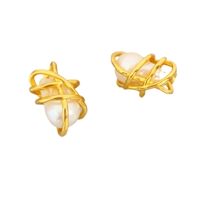 French vintage baroque pearl earrings with irregular gold wire cage design