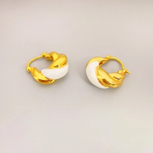 Fashionable gold and white enamel double twist hoop earrings with French vintage style