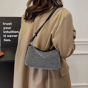 Sac À Épaule En Strass PU Souple Hobo Sac Sous L'aisselle Avec Bandoulière Nouée Et Chaîne En Métal Sac De Soirée