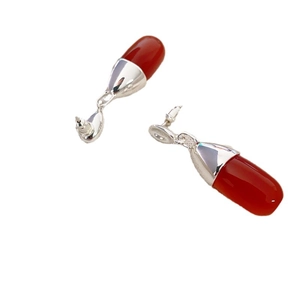French style 925 silver needle capsule earrings with red agate and silver base