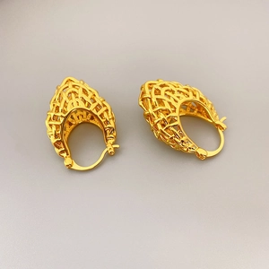 Elegant 18K gold plated hollow teardrop earrings with luxury braided mesh texture