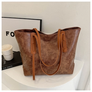 Women Large Capacity Tote Bag Retro PU Leather Oil Wax Texture Vintage Minimalist Shoulder Handbag Commuter Casual
