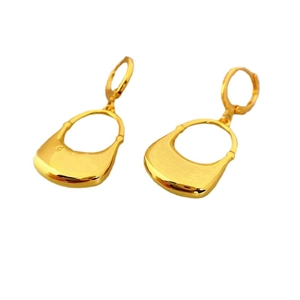 Boucles d'oreilles créoles plaquées or 18K en forme de sac avec finition polie minimaliste