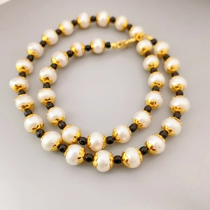 Elegant Cultured Artificial Pearl Necklace With 18K Gold Plated Brass Flower Caps And Black Spacer Beads For Women Party Jewelry
