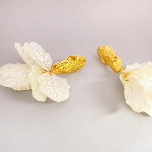 Chic white resin shell petal earrings with gold textured metal studs for women
