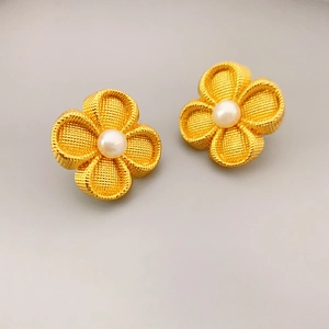 Clover Flower Stud Earrings Mesh Brass 18K Gold Plated Artificial Pearl With 925 Sterling Silver Earring Post Elegant Retro Jewelry For Women