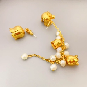 French Retro Asymmetrical Lily Of The Valley Tassel Earrings Freshwater Pearl 18K Gold Plated Brass With 925 Sterling Silver Earring Post