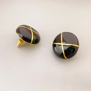 Fashionable button-style enamel stud earrings with golden cross lines for women