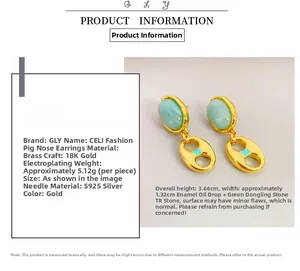 Détails des boucles d'oreilles dorées avec aventurine verte et émail goutte