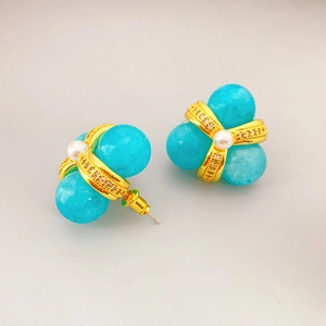 Elegant 925 silver stud earrings featuring three blue beads and a central white pearl
