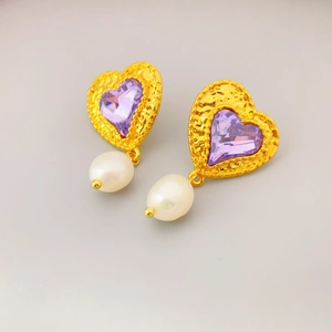 Vintage gold hammer textured heart earrings with purple crystal and teardrop pearl drops