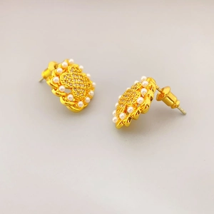 Boucles d'oreilles fleur dorées avec zircons sertis et perles pour femmes