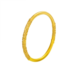 Traditional gold-plated 4mm floral engraved solid bangle with vintage vine patterns