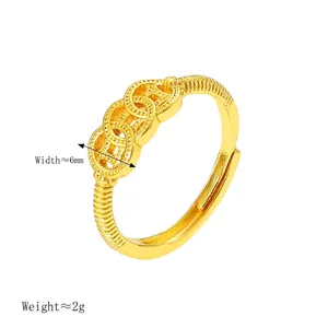 Bague ouverte en or ajourée avec triple boucle texturée, largeur 6mm, poids 2g