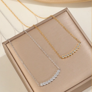 Women Fashion Zirconia Curved Bar Smile Necklace Stainless Steel Titanium Steel Gold Silver Plated Elegant Clavicle Chain Jewelry Gift