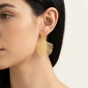 Mode Fächer Palmblatt Ohrhänger Texturiert Übertrieben Hohl Edelstahl Vergoldeter Schmuck Für Damen Boheme