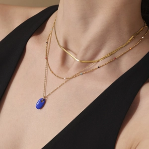 Mehrlagiges 18K vergoldetes Edelstahl-Halsketten-Set mit blauem Emaille-Anhänger